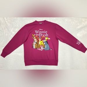 Disney Winnie The Pooh Crewneck Sweatshirt. Size M